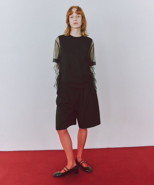 ADAM ET ROPE'(アダムエロペ)の「【WEB限定】・【サステナブル】・【定番】ギャザーチュールトップス(Tシャツ/カットソー・レディース・ダークブラウン/ホワイト/ブラック・FREE)」の15枚目の写真
