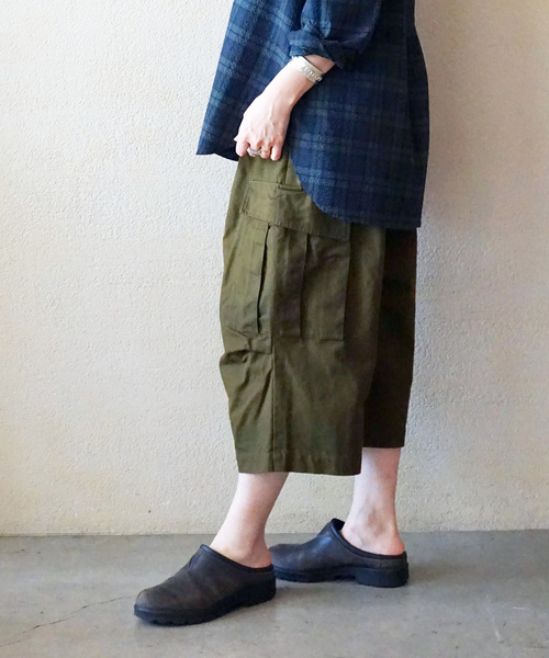JOURNAL STANDARD LUXE(ジャーナルスタンダード ラックス)の「オックスワッシャー カーゴパンツ(カーゴパンツ・レディース・カーキ/ブラック・FREE)」の9枚目の写真