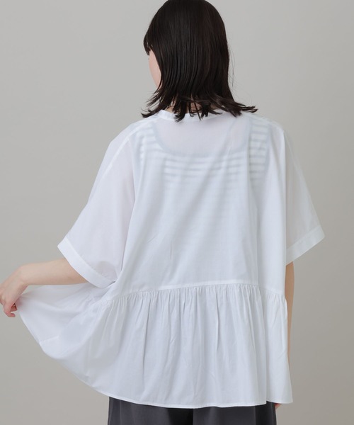 LAKOLE（ラコレ）の「ティアードポンチョブラウス / 671837（シャツ/ブラウス・レディース・イエロー/ネイビー/ブルー/ホワイト・FREE）」の10枚目の写真
