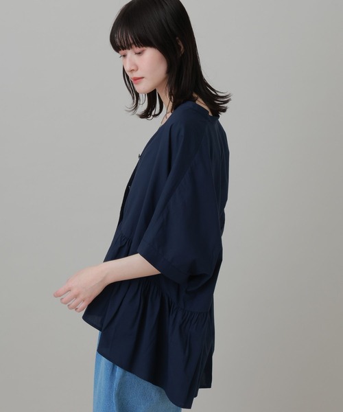 LAKOLE（ラコレ）の「ティアードポンチョブラウス / 671837（シャツ/ブラウス・レディース・イエロー/ネイビー/ブルー/ホワイト・FREE）」の22枚目の写真
