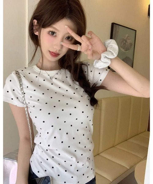 CHEER（チアー）の「ドット柄半袖Tシャツ　スリムシルエット スタイリッシュで着回し抜群トップス（Tシャツ/カットソー・レディース・グレー/ブラック/ホワイト・FREE）」の17枚目の写真