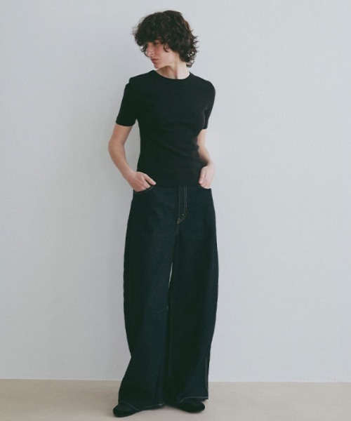 ETRE TOKYO(エトレトウキョウ)の「コットンリネンカーブデニムパンツ(デニムパンツ・レディース・ブルー/インディゴブルー・M/S)」の16枚目の写真