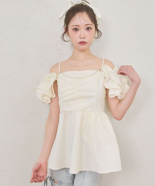 MAJESTIC LEGON(マジェスティックレゴン)の「シュシュスリーブペプラムブラウス(シャツ/ブラウス・レディース・ブルー/ブラック/アイボリー・MEDIUM)」の5枚目の写真