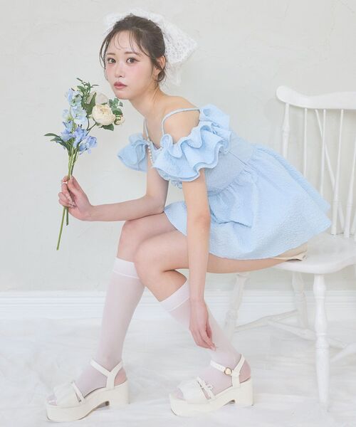 MAJESTIC LEGON(マジェスティックレゴン)の「シュシュスリーブペプラムブラウス(シャツ/ブラウス・レディース・ブルー/ブラック/アイボリー・MEDIUM)」の17枚目の写真