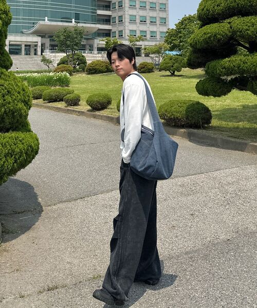 NOIRER(ノイア)の「シルキーブレンドUネックTシャツ(ホワイト)(Tシャツ/カットソー・メンズ・その他・48/50/52)」の13枚目の写真