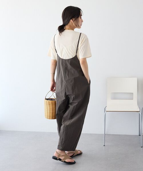 CRAFT STANDARD BOUTIQUE(クラフトスタンダードブティック)の「ナイロンサロペット(サロペット/オーバーオール・レディース・ダークグレー/ライトグレー・FREE)」の5枚目の写真