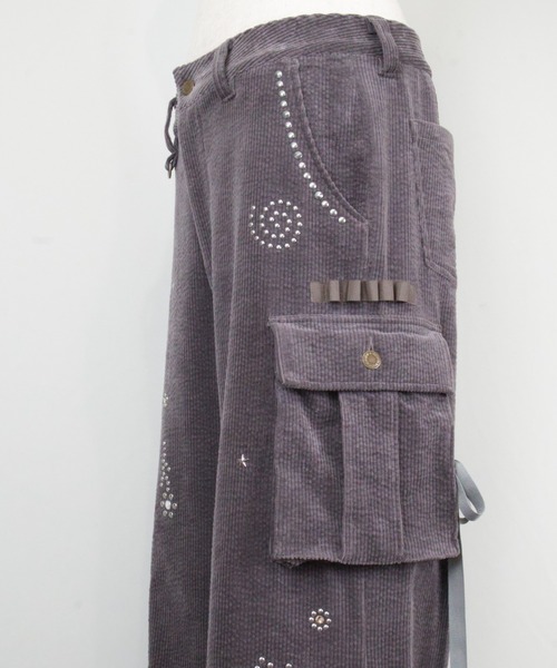 rurumu:（ルルムウ）の「rurumu:/ルルムウ/flower studs corduroy pants（その他パンツ・レディース・チャコールグレー/ブラウン/スモークピンク・M/L）」の9枚目の写真