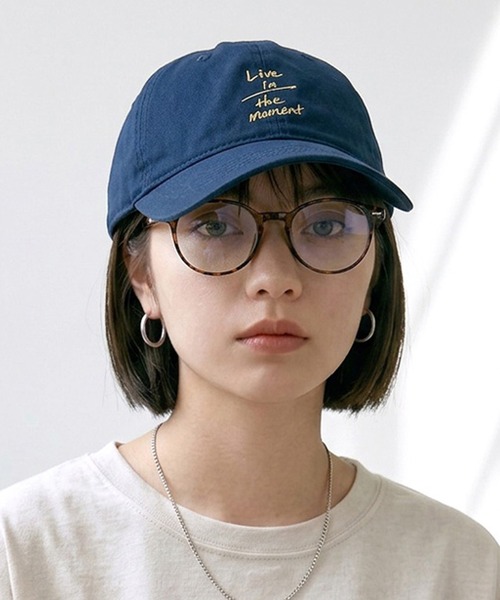 CRB（シーアールビー）の「手書き風アルファベットロゴキャップ（キャップ・レディース・レッド/チャコールグレー/オフホワイト/ベージュ/ブラック/ネイビー・F）」の5枚目の写真