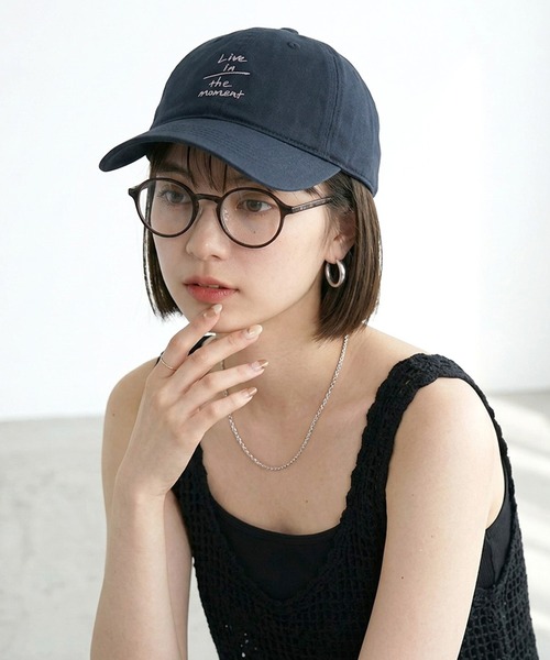 CRB（シーアールビー）の「手書き風アルファベットロゴキャップ（キャップ・レディース・レッド/チャコールグレー/オフホワイト/ベージュ/ブラック/ネイビー・F）」の9枚目の写真