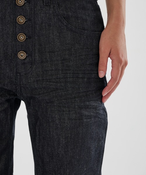 WISH FOR EVER(ウィッシュフォーエバー)の「ASSORT SEMIFLARE LINES DENIM PANTS/アソートセミフレアラインデニムパンツ(デニムパンツ・メンズ・インディゴブルー/ブラック・SMALL/MEDIUM/LARGE)」の4枚目の写真