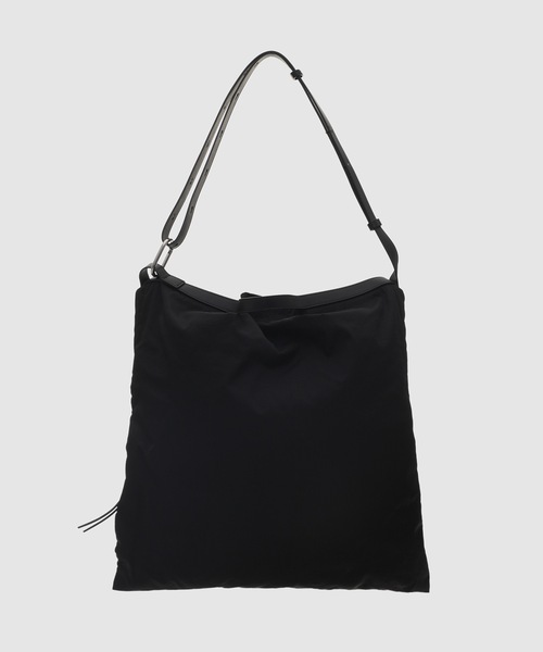 JIL SANDER（ジルサンダー）の「SOFT ROLLED HOBO MD（ショルダーバッグ・メンズ・ブラック/カーキ・UNI）」の3枚目の写真