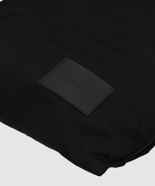 JIL SANDER（ジルサンダー）の「SOFT ROLLED HOBO MD（ショルダーバッグ・メンズ・ブラック/カーキ・UNI）」の6枚目の写真