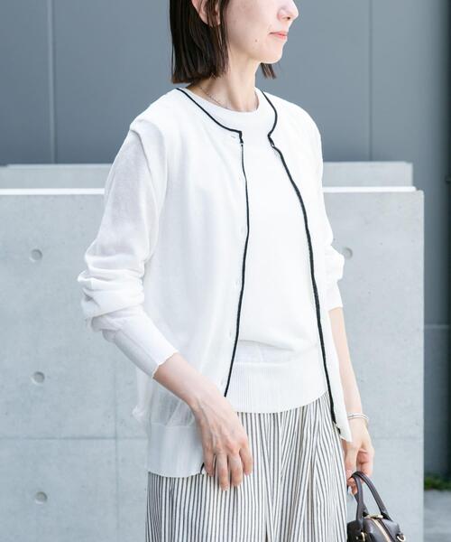 ITEMS URBANRESEARCH(アイテムズ アーバンリサーチ)の「リネン混ラインニットカーディガン(カーディガン/ボレロ・レディース・ブラウン/ライトブルー/ホワイト・FREE)」の1枚目の写真