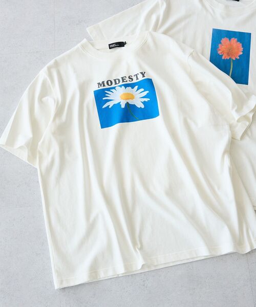 CRAFT STANDARD BOUTIQUE(クラフトスタンダードブティック)の「フラワープリントグラフィックTシャツ(Tシャツ/カットソー・メンズ・B/A/C/D・L/M)」の3枚目の写真