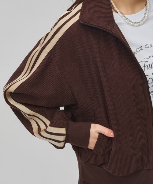 adidas（アディダス）の「【別注】アディダス adidas W LUXA コーデュロイ トラックトップ AP 限定コラボ（ジャージ・レディース・オフホワイト/ブラウン・L/M/S/XL）」の22枚目の写真