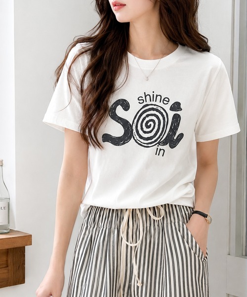 Soi(clothing)(ソイ クロージング)の「【Soi】スパイラルヴィンテージライクくすみプリントロゴTシャツ(Tシャツ/カットソー・レディース・ブラック/イエロー/ホワイト・MEDIUM/SMALL/LARGE)」の15枚目の写真