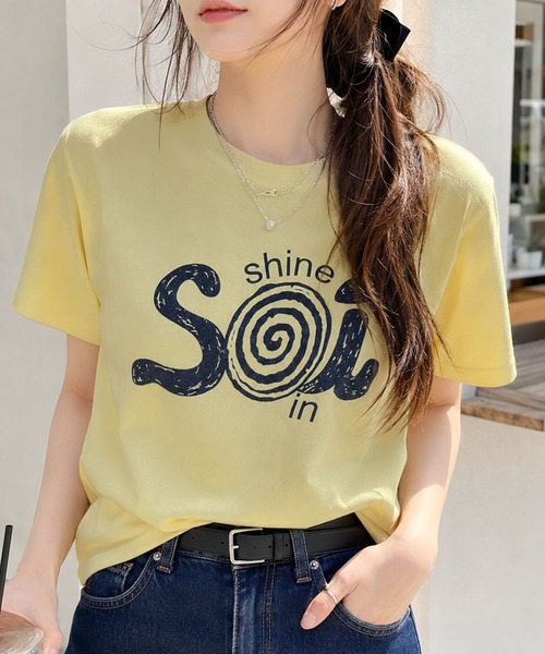 Soi(clothing)(ソイ クロージング)の「【Soi】スパイラルヴィンテージライクくすみプリントロゴTシャツ(Tシャツ/カットソー・レディース・ブラック/イエロー/ホワイト・MEDIUM/SMALL/LARGE)」の7枚目の写真