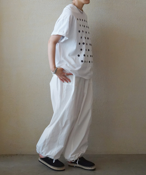 JOURNAL STANDARD LUXE(ジャーナルスタンダード ラックス)の「《追加3》Kalina's T(Tシャツ/カットソー・レディース・ライトグレー/ホワイト/バーガンディー・FREE)」の11枚目の写真
