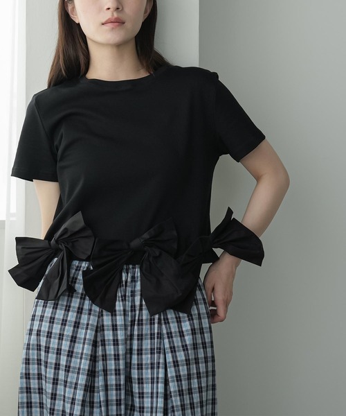 mili an deni(ミリアンデニ)の「裾リボンヘムTシャツ(Tシャツ/カットソー・レディース・ブラック/オフホワイト・M)」の7枚目の写真