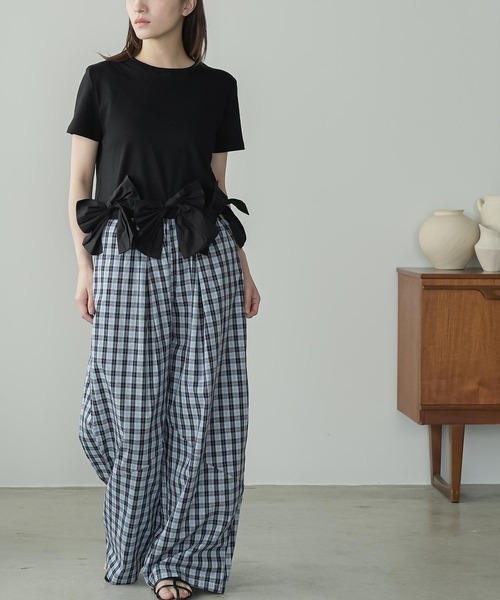 mili an deni(ミリアンデニ)の「裾リボンヘムTシャツ(Tシャツ/カットソー・レディース・ブラック/オフホワイト・M)」の9枚目の写真
