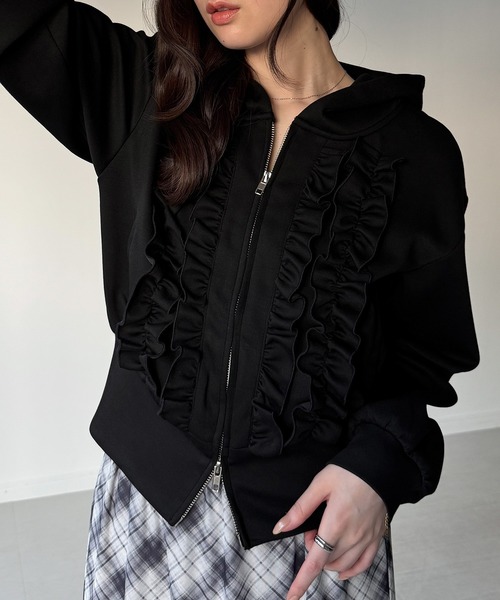 junoah（ジュノア）の「ポンチフリルショートパーカー（パーカー・レディース・アイボリー/ブラック/杢グレー・LARGE/SMALL/MEDIUM）」の9枚目の写真