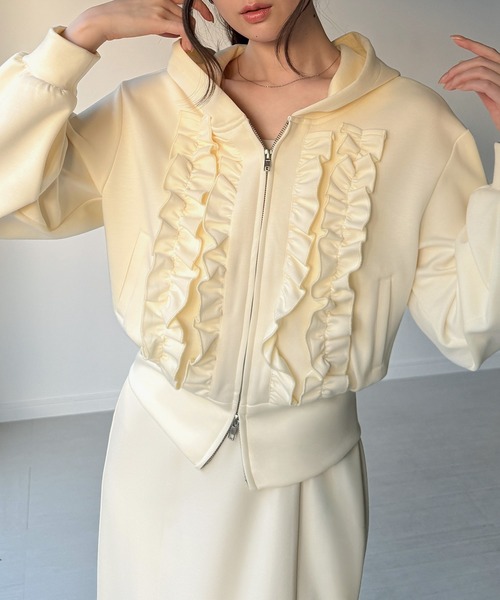 junoah（ジュノア）の「ポンチフリルショートパーカー（パーカー・レディース・アイボリー/ブラック/杢グレー・LARGE/SMALL/MEDIUM）」の13枚目の写真