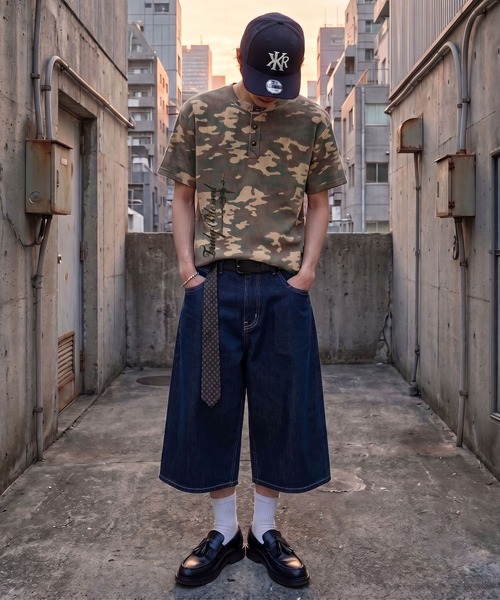 SPINNS(スピンズ)の「ヘンリーネックサーマル半袖Tシャツ/ウィング/バックプリント(Tシャツ/カットソー・メンズ・アイボリー/カモフラージュ/ブラック系その他/レッド系その他・ONESIZE)」の21枚目の写真