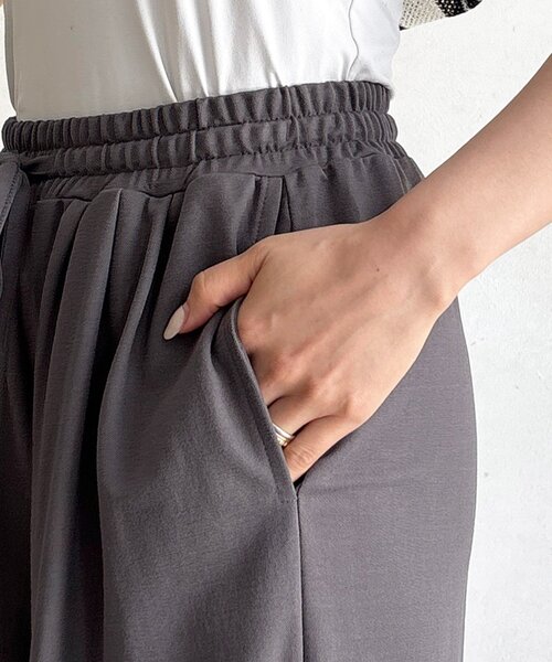 un dix cors(アンディコール)の「カノコワイドパンツ(その他パンツ・レディース・チャコールグレー/カーキ・FREE)」の13枚目の写真