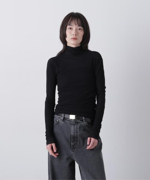 YLEVE（イレーヴ）の「YLEVE / SHEER HIGH-TWIST RIB JERSEY TURTLENECK PULLOVER（Tシャツ/カットソー・レディース・ホワイト/ブラック・1）」の2枚目の写真