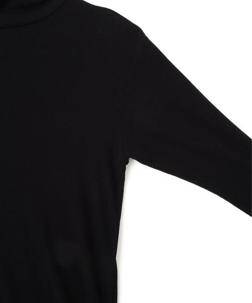 YLEVE（イレーヴ）の「YLEVE / SHEER HIGH-TWIST RIB JERSEY TURTLENECK PULLOVER（Tシャツ/カットソー・レディース・ホワイト/ブラック・1）」の10枚目の写真