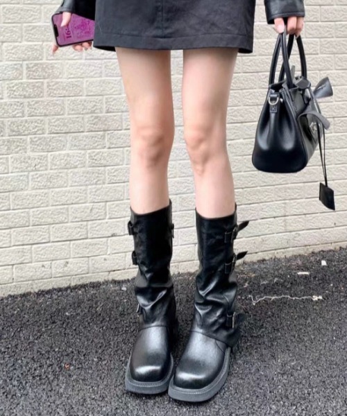 Vipoa（ヴィポア）の「Belted cover middle boots（ブーツ・レディース・ブラウン/ブラック・SMALL/MEDIUM/LARGE）」の9枚目の写真
