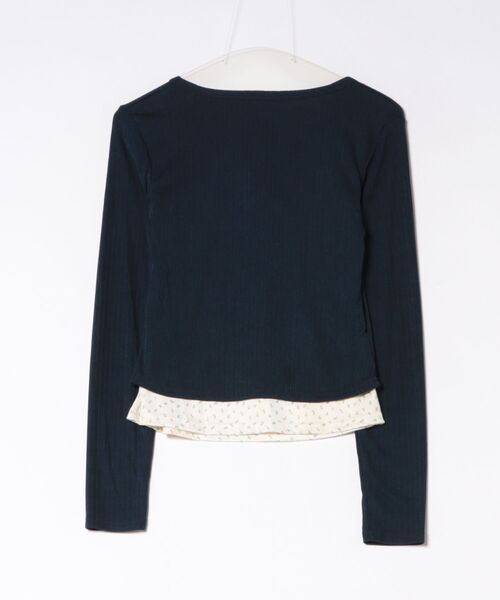 STAY MOTION(ステイモーション)の「【WEB限定】レイヤード風小花柄カットソートップス(Tシャツ/カットソー・レディース・ピンク/アイボリー/ネイビー・F)」の4枚目の写真