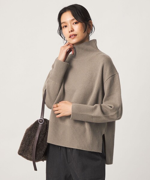 green label relaxing（グリーンレーベルリラクシング）の「［size SHORTあり］SERENITY ハイネック プルオーバー ニット（ニット/セーター・レディース・モカ/ナチュラル/ピンク/ダークグレー/ダークブラウン/ブラック・FREE/SHORT）」の5枚目の写真