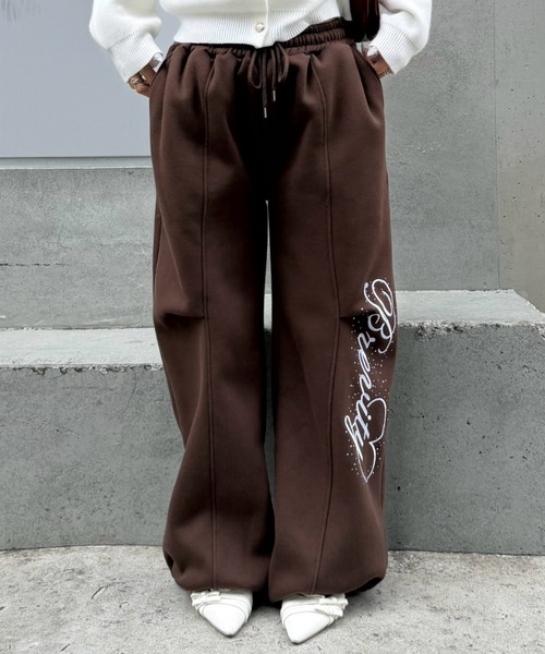 continuer de NICE CLAUP(コンティニューデナイスクラップ)の「ロゴスウェットパンツ(スウェットパンツ・レディース・グレー/ブラック/ブラウン・FREE)」の3枚目の写真