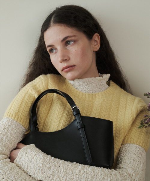 OVHEE（オヴェイ）の「ヴェルトートバッグ Vert Tote Bag（トートバッグ・レディース・ブラック/キャメル・FREE）」の9枚目の写真