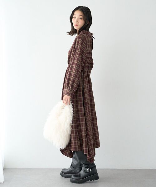earth music&ecology(アースミュージックアンドエコロジー)の「マルチウェイチェックシャツワンピース(シャツワンピース・レディース・ブラック/ボルドー・FREE)」の5枚目の写真