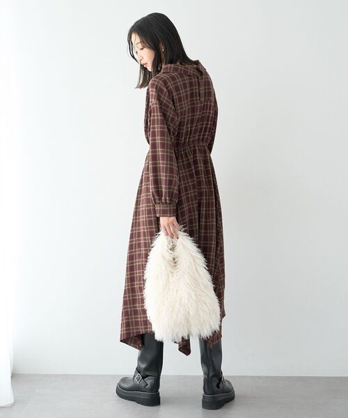 earth music&ecology(アースミュージックアンドエコロジー)の「マルチウェイチェックシャツワンピース(シャツワンピース・レディース・ブラック/ボルドー・FREE)」の6枚目の写真