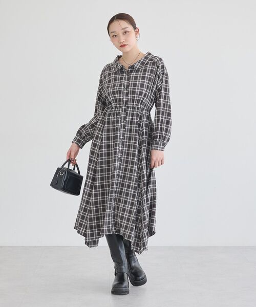 earth music&ecology(アースミュージックアンドエコロジー)の「マルチウェイチェックシャツワンピース(シャツワンピース・レディース・ブラック/ボルドー・FREE)」の14枚目の写真