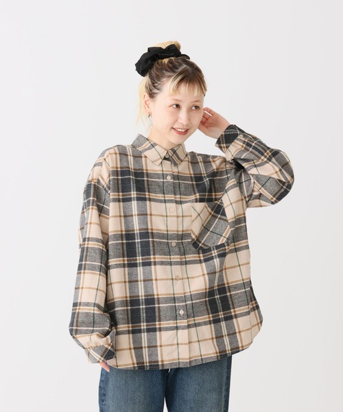 HEART MARKET(ハートマーケット)の「BIGチェックシャツ(シャツ/ブラウス・レディース・グリーン/グレー/ネイビー/ベージュ/レッド/イエロー・MEDIUM/LARGE)」の3枚目の写真