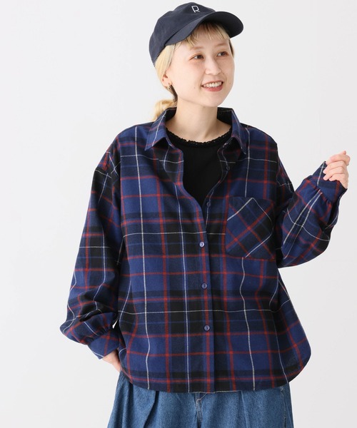 HEART MARKET(ハートマーケット)の「BIGチェックシャツ(シャツ/ブラウス・レディース・グリーン/グレー/ネイビー/ベージュ/レッド/イエロー・MEDIUM/LARGE)」の1枚目の写真