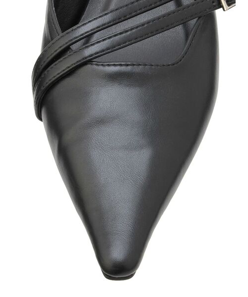 Ungrid(アングリッド)の「ベルトデザインポインテッドミュール(パンプス・レディース・シルバー/ブラック・LARGE/MEDIUM)」の14枚目の写真