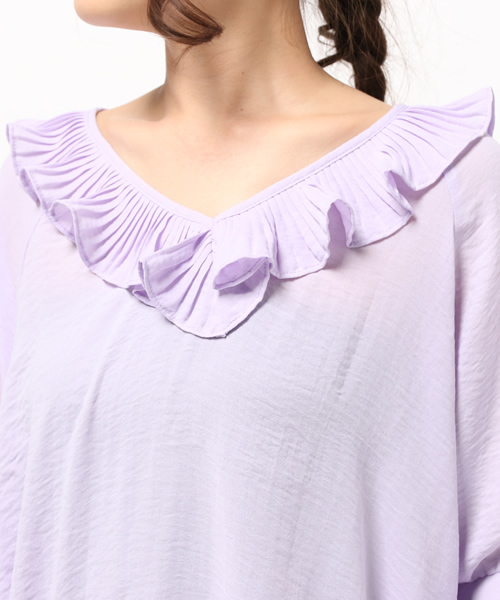 mystic(ミスティック)の「【mystic】衿フリルVプルオーバー(シャツ/ブラウス・レディース・パープル/グレー/ネイビー/ベージュ・フリ-)」の8枚目の写真