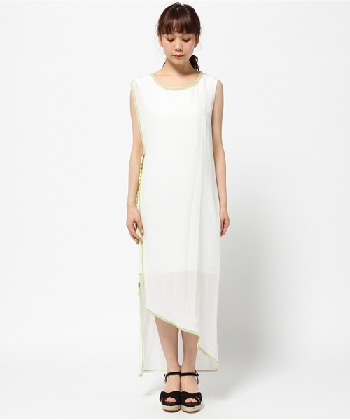 ELLA LUNA(エラルナ)の「ELLA LUNA テープツキワンピース◆(ワンピース・レディース・ブラック/ホワイト・36/34)」の3枚目の写真