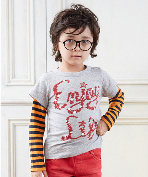 BREEZE（ブリーズ）の「ネット限定 4色2柄長袖Tシャツ（Tシャツ/カットソー・キッズ・レッド/グレー/チャコール/ネイビー・90/120/100/95/110/130/140/80）」の2枚目の写真