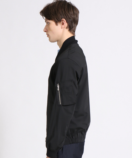 ABAHOUSE（アバハウス）の「タフタジャージーMA-1（MA-1・メンズ・オリーブ/ベージュ/ブラック・46/44/48）」の4枚目の写真