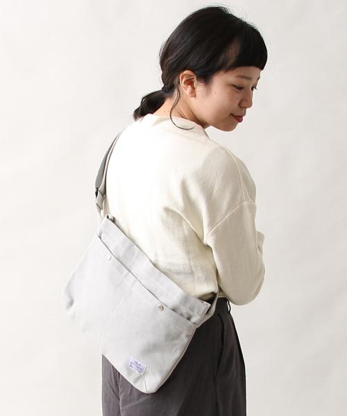 coen（コーエン）の「DAILYキャンバスサコッシュバッグ（ショルダーバッグ・レディース・オフホワイト/ライトグレー/コバルトブルー・FREE）」の11枚目の写真