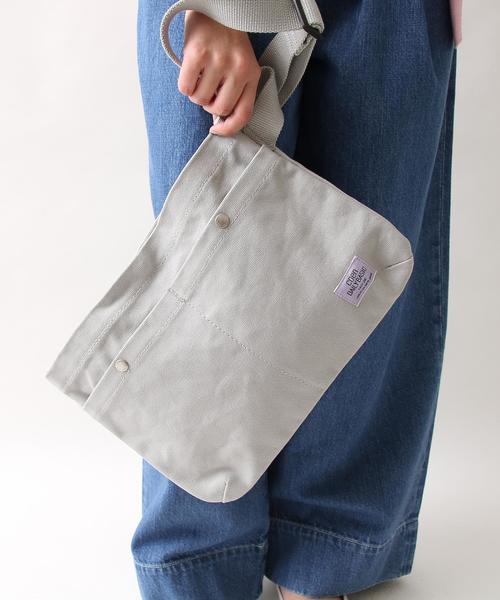 coen（コーエン）の「DAILYキャンバスサコッシュバッグ（ショルダーバッグ・レディース・オフホワイト/ライトグレー/コバルトブルー・FREE）」の12枚目の写真