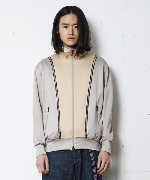 FACTOTUM（ファクトタム）の「【FACTOTUM】ヴィーネポンチトラックブルゾン（ブルゾン・メンズ・ブラック/ベージュ・44/46/48）」の8枚目の写真