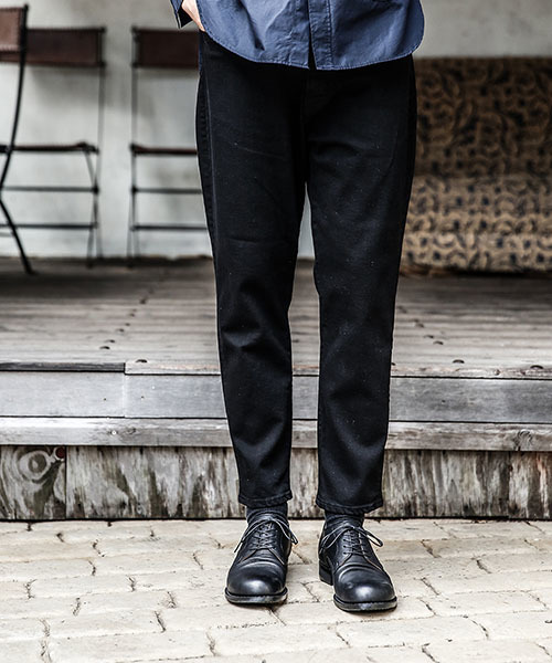 MR.OLIVE（ミスターオリーブ）の「SUPER STRETCH BLACK OVERDYED DENIM / WIDE TAPERED ANKLE CUT PANTS（デニムパンツ・メンズ・ブラック・SMALL/MEDIUM/LARGE）」の5枚目の写真