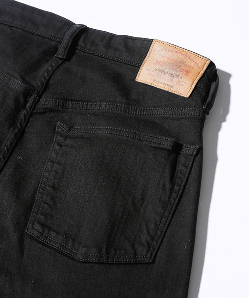 MR.OLIVE（ミスターオリーブ）の「SUPER STRETCH BLACK OVERDYED DENIM / WIDE TAPERED ANKLE CUT PANTS（デニムパンツ・メンズ・ブラック・SMALL/MEDIUM/LARGE）」の6枚目の写真
